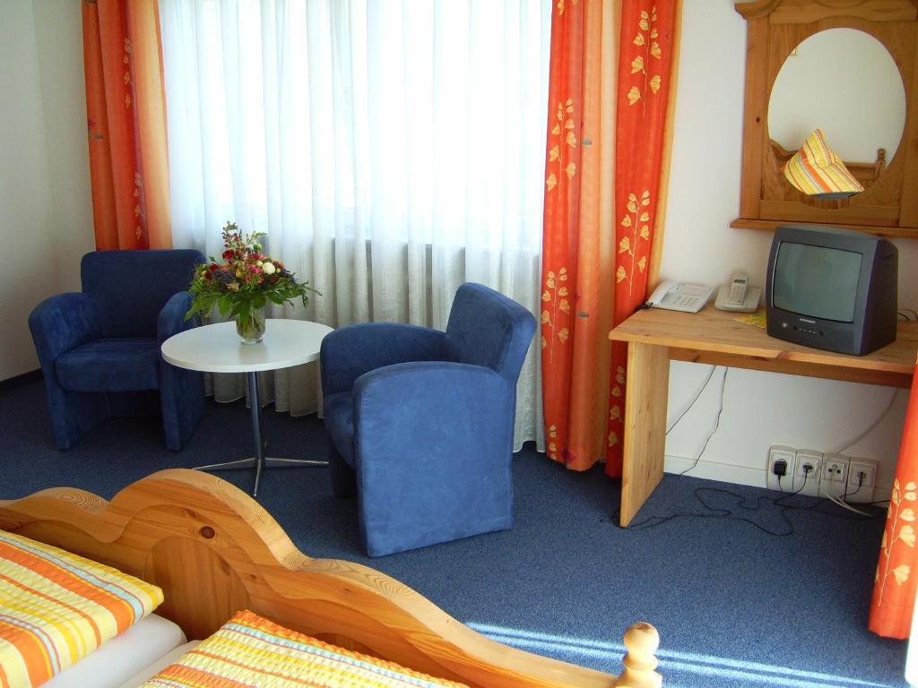 Hotel Gasthaus Hirsch Baden-Baden Pokoj fotografie